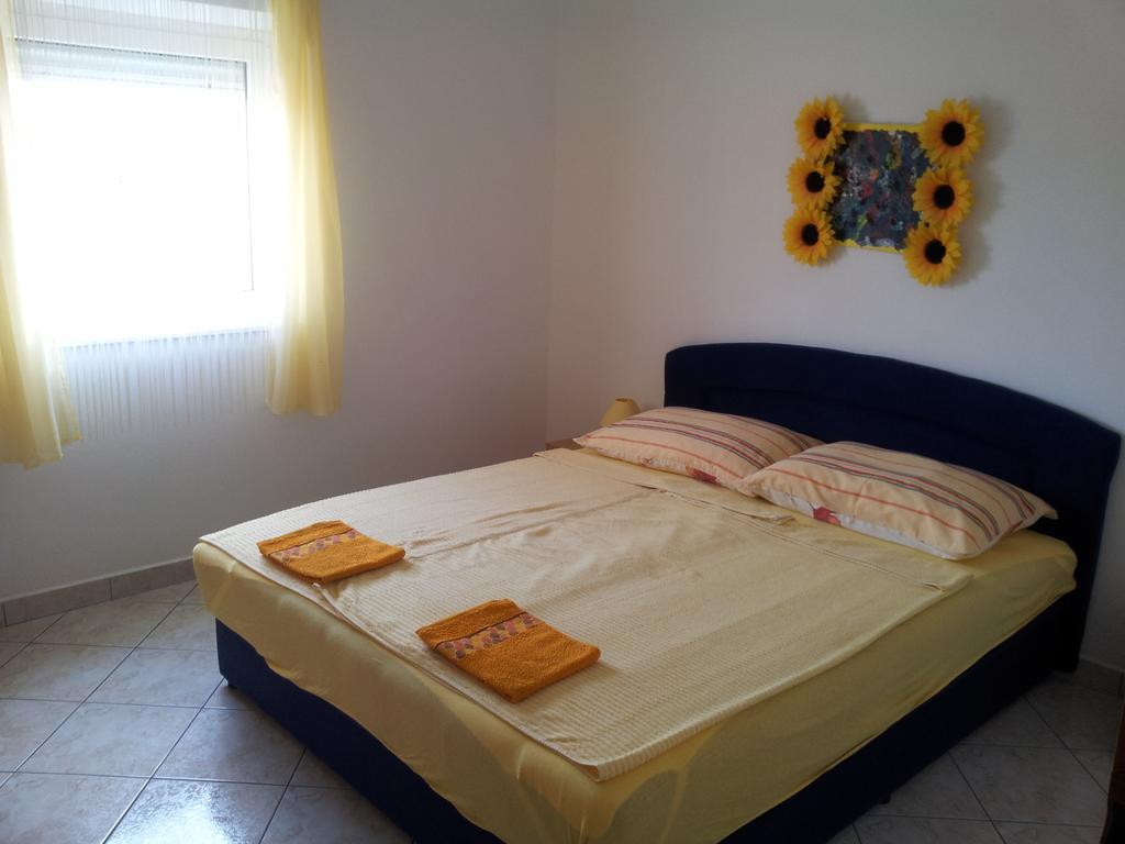 Apartments Vila Ana Vir Kamer foto